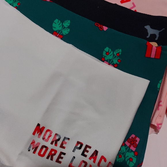 New PINK shortie size XS - Picture 2 of 10